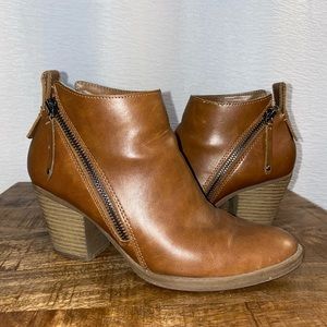 DV by Dolce Vita ankle booties